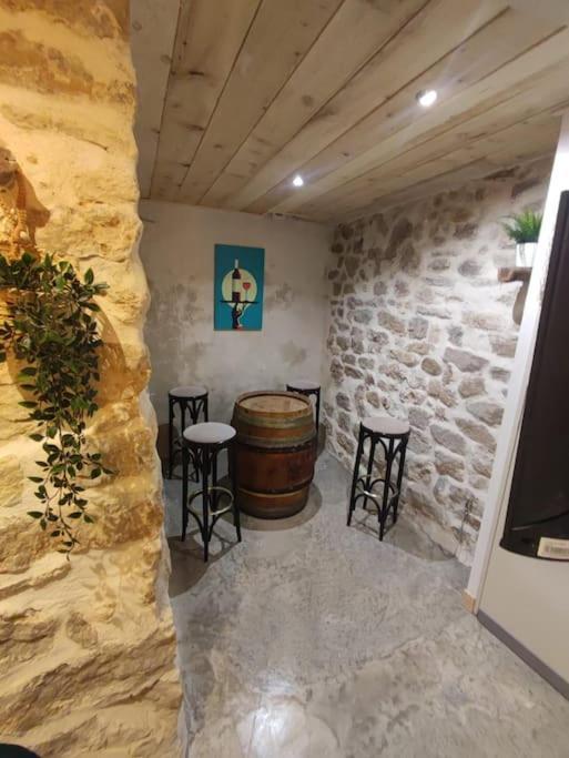 Appartement Cosy 2/4 Personnes La Roquebrussanne Екстер'єр фото