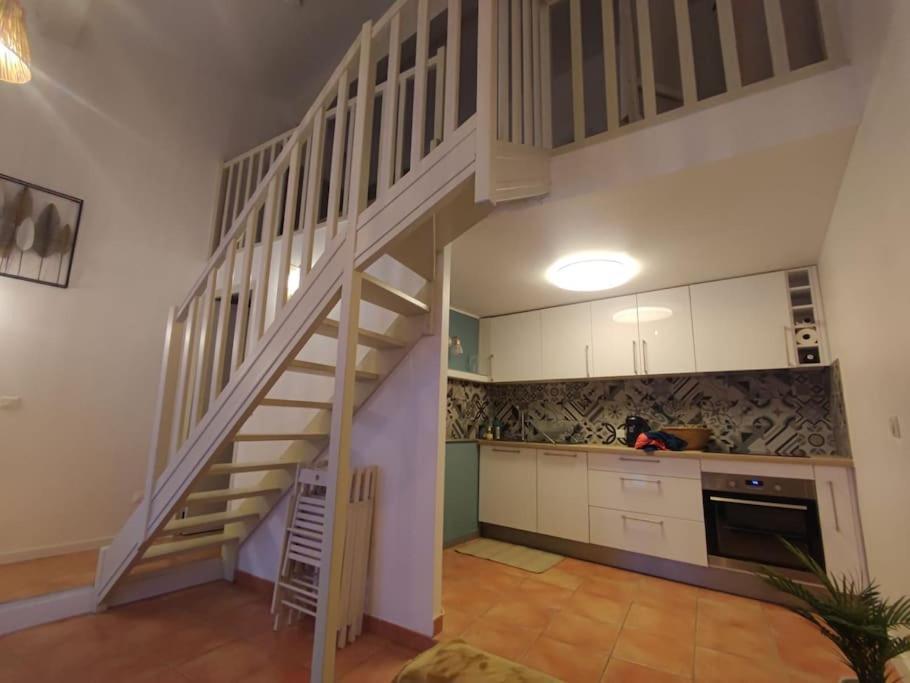 Appartement Cosy 2/4 Personnes La Roquebrussanne Екстер'єр фото